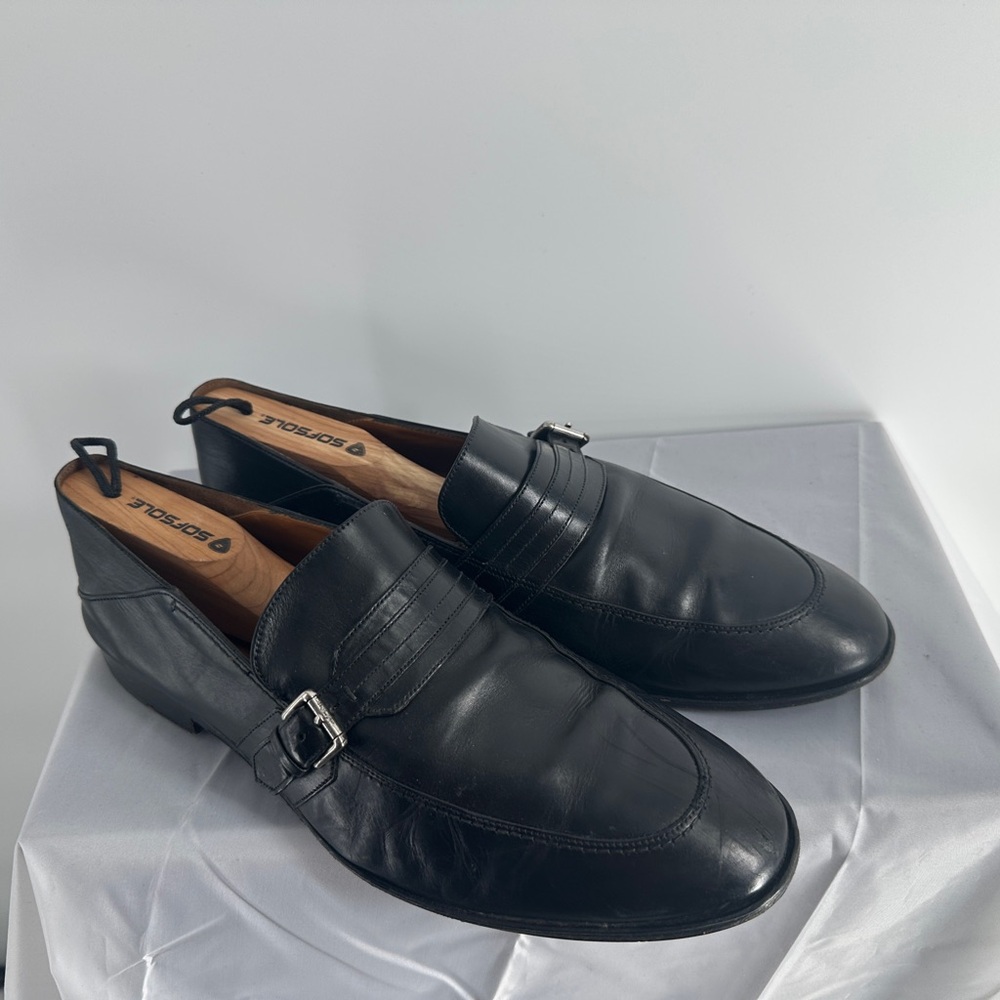 Bally wellwood black leather buckle loafers